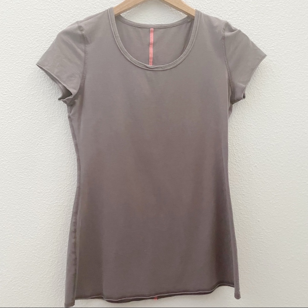 Lululemon gray and neon pink tee